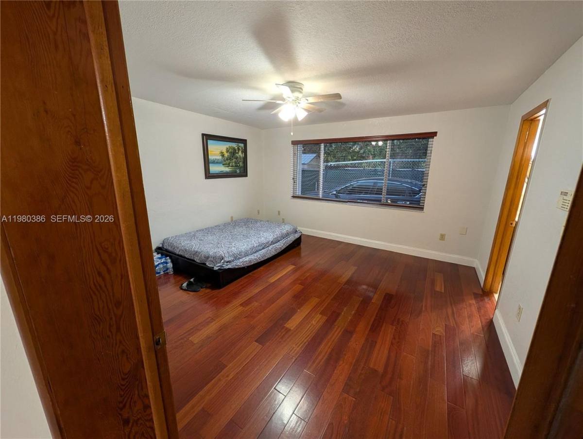 House for rent at 1037 SW 76th Ave, Miami, FL 33144