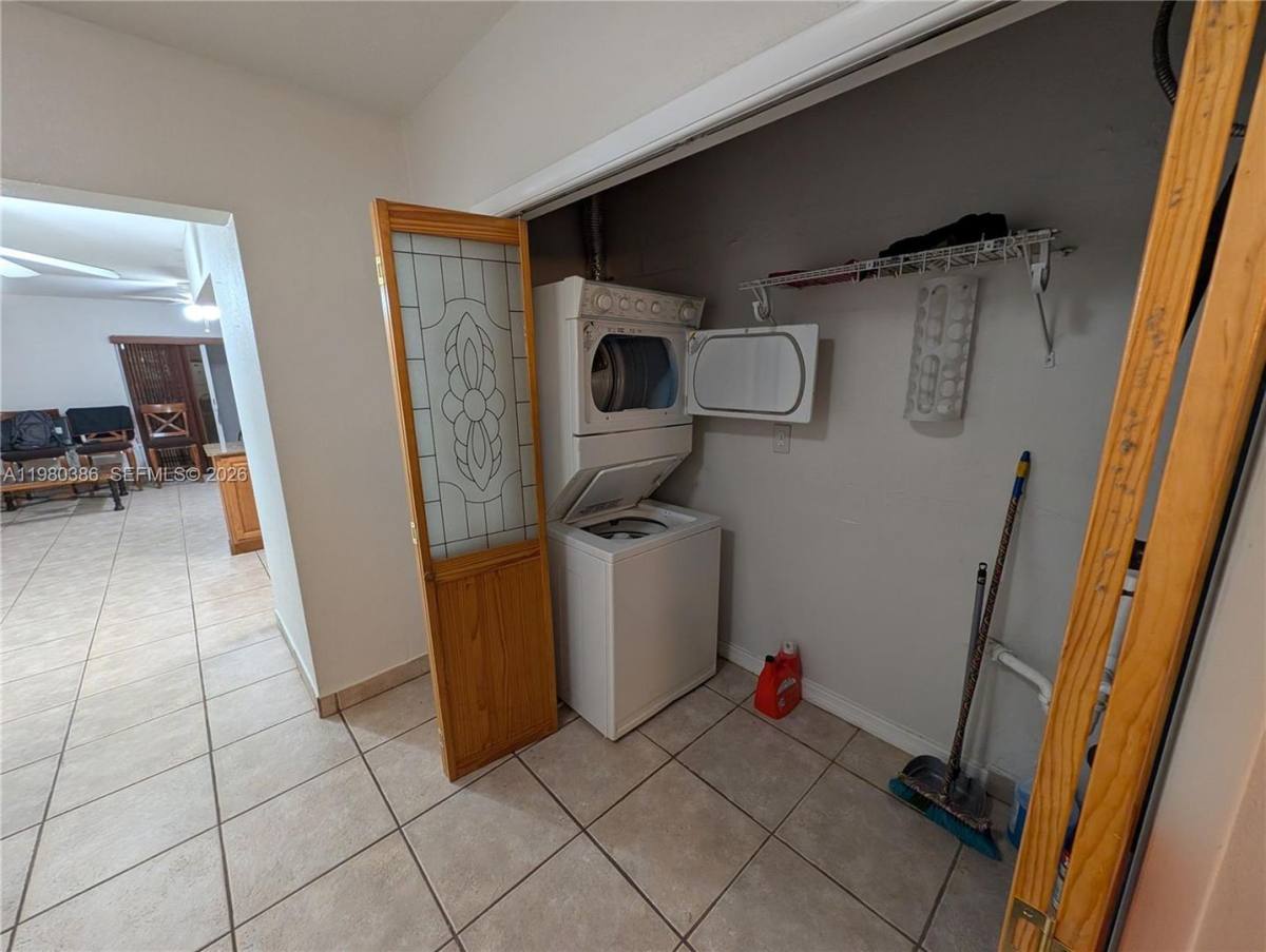 House for rent at 1037 SW 76th Ave, Miami, FL 33144