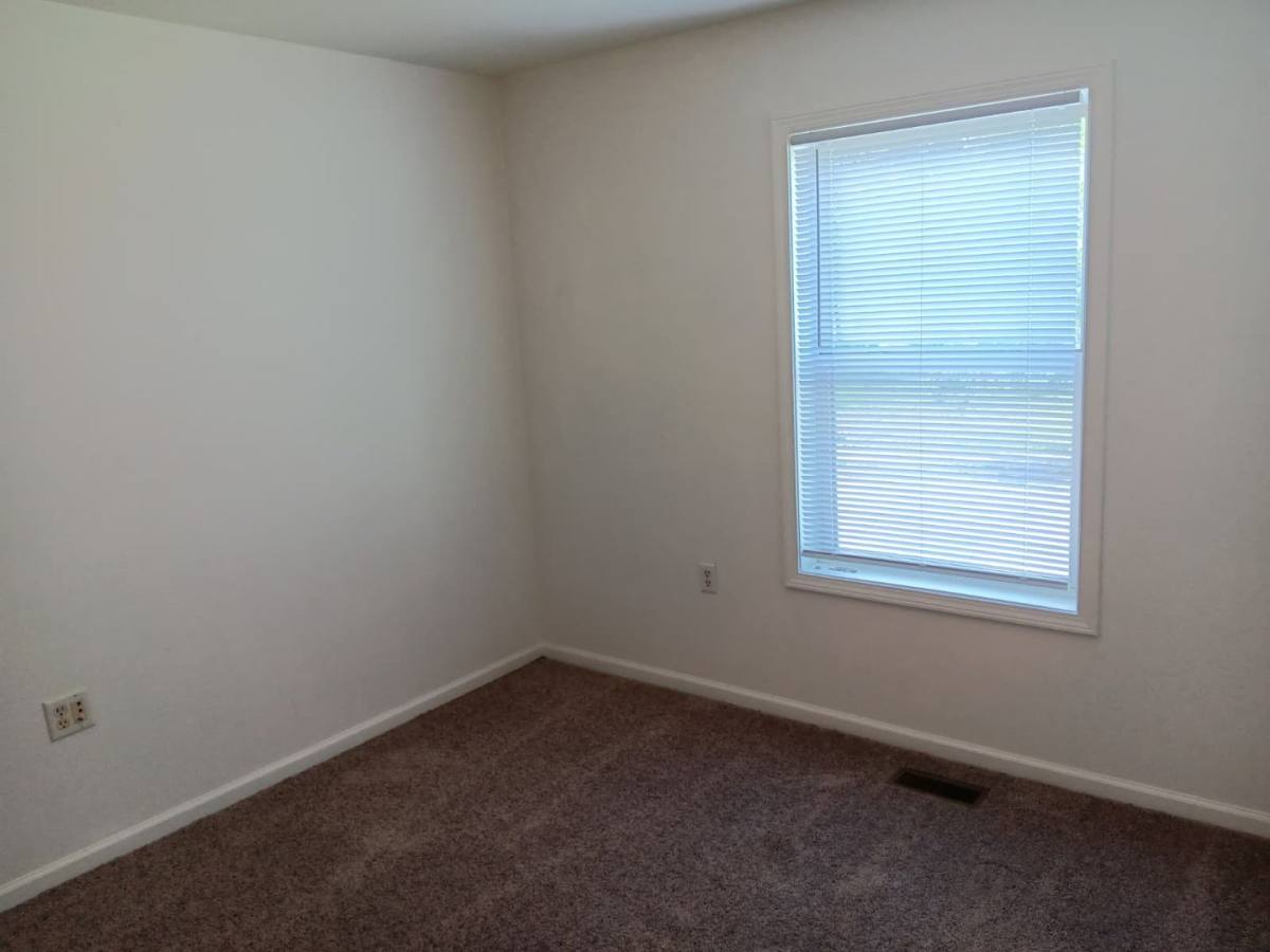 House for rent at 524 W Pleasant St, Springfield, OH 45506