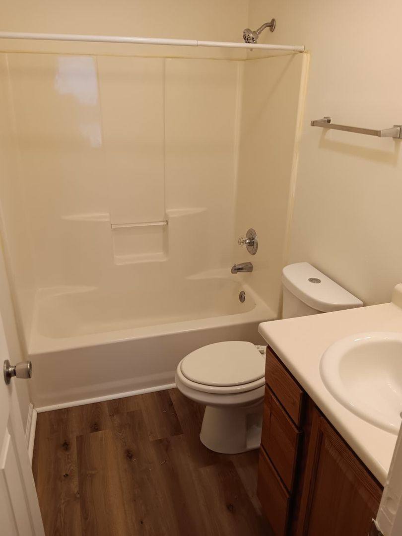 House for rent at 524 W Pleasant St, Springfield, OH 45506