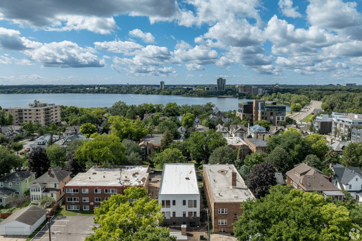 Apartment for rent at 3027 James Ave S, Minneapolis, MN 55408
