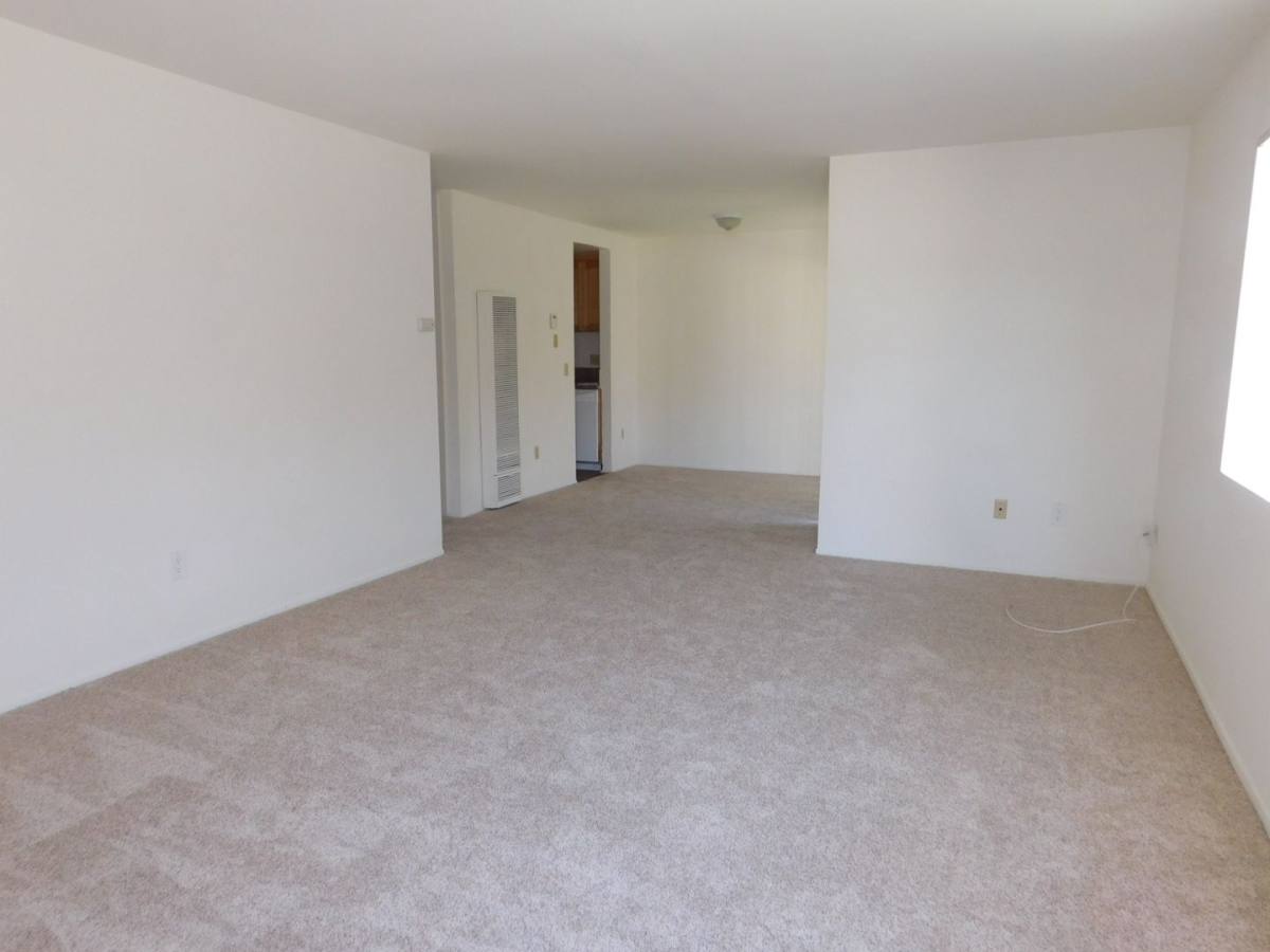 Apartment for rent at 7925 Stark Dr, Huntington Beach, CA 92647