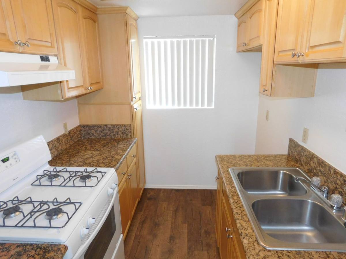 Apartment for rent at 7925 Stark Dr, Huntington Beach, CA 92647