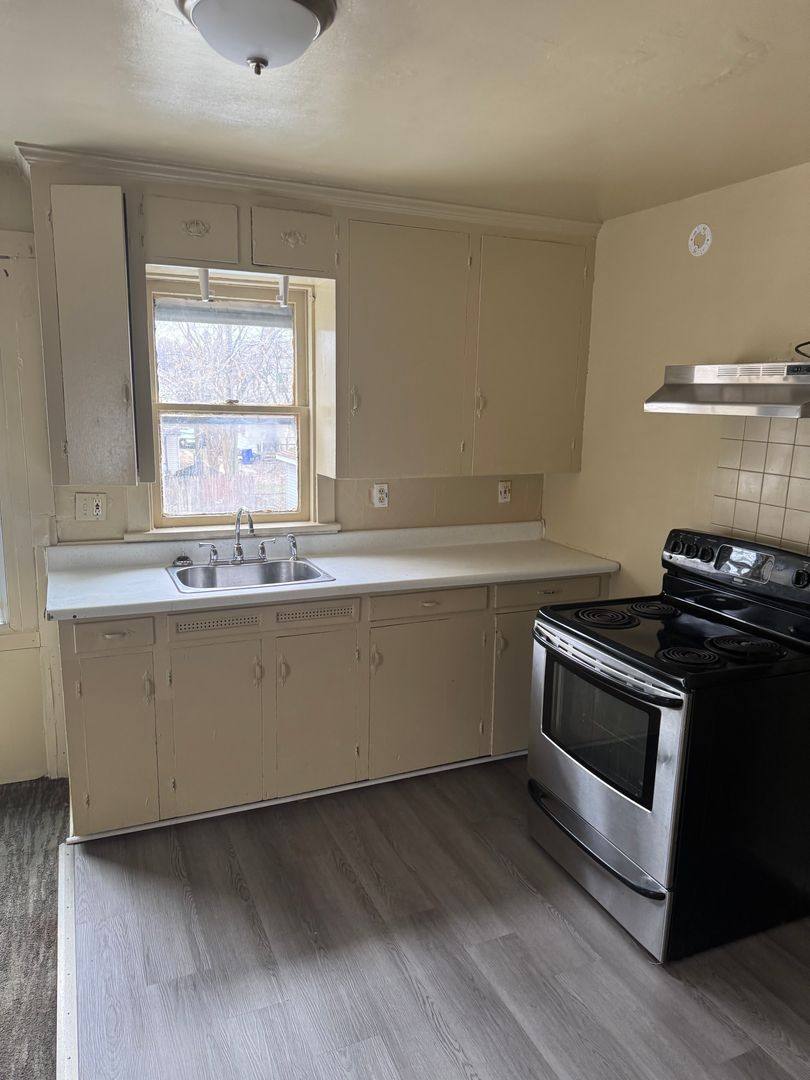 Apartment for rent at 753 E 21st, Erie, PA 16503