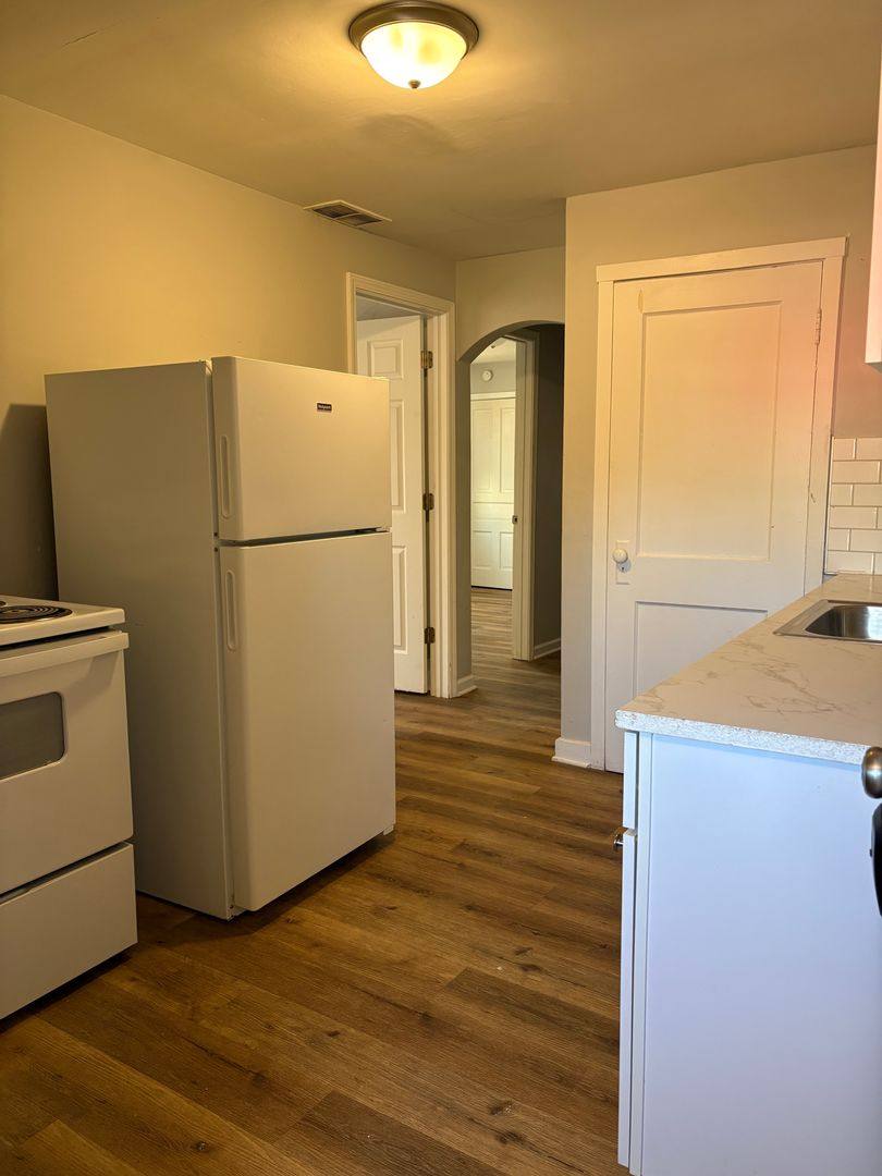 Apartment for rent at 253-255 S State St, Marion, OH 43302