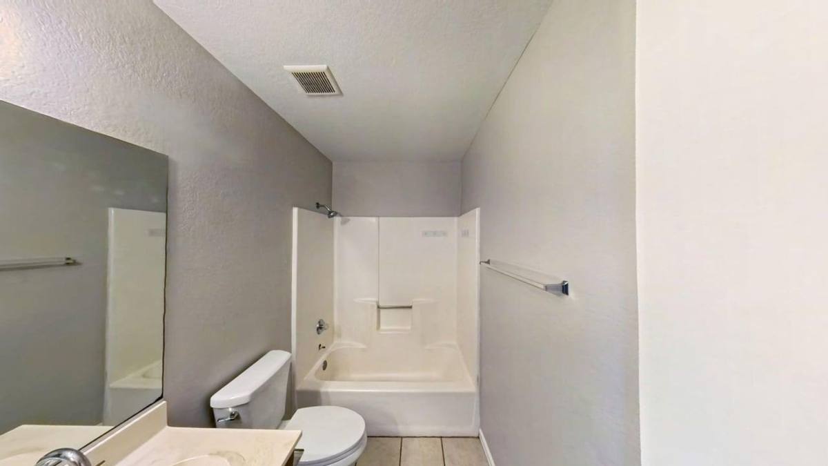 Apartment for rent at 509 W Limited, Lake Elsinore, CA 92530