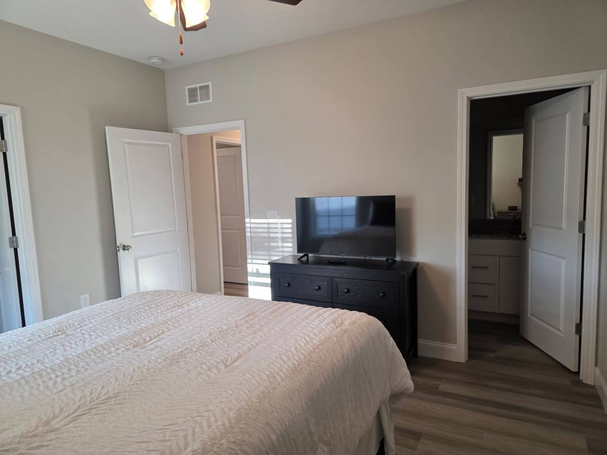 Apartment for rent at 2244 Hickory St, Bowling Green, KY 42101