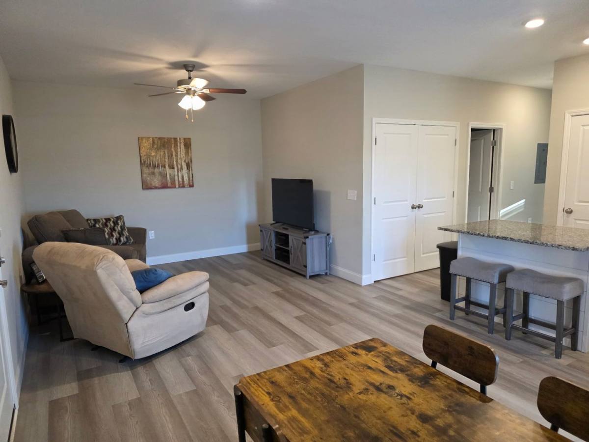 Apartment for rent at 2244 Hickory St, Bowling Green, KY 42101