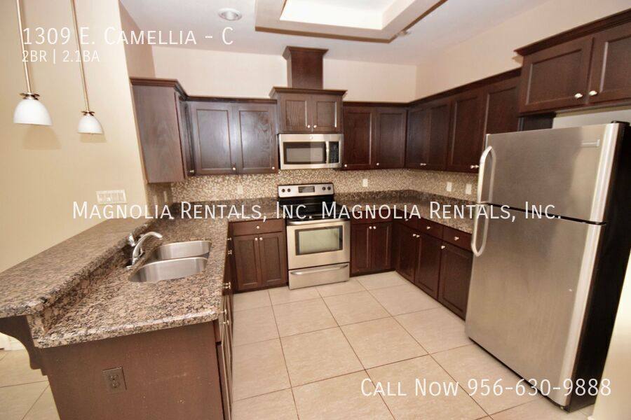 Apartment for rent at 1309 E Camellia #C, McAllen, TX 78501