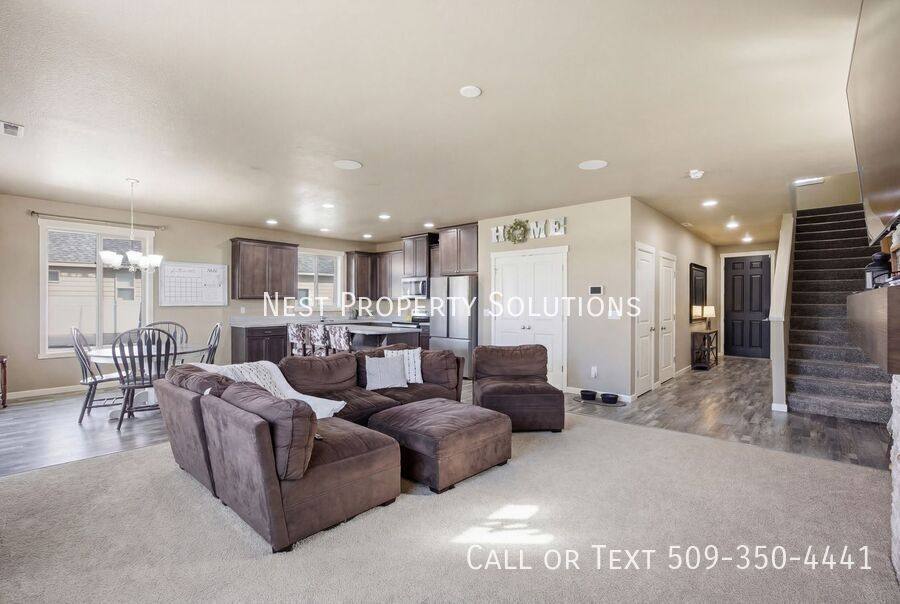 House for rent at 1111 NE Hilltop Ave, Quincy, WA 98848