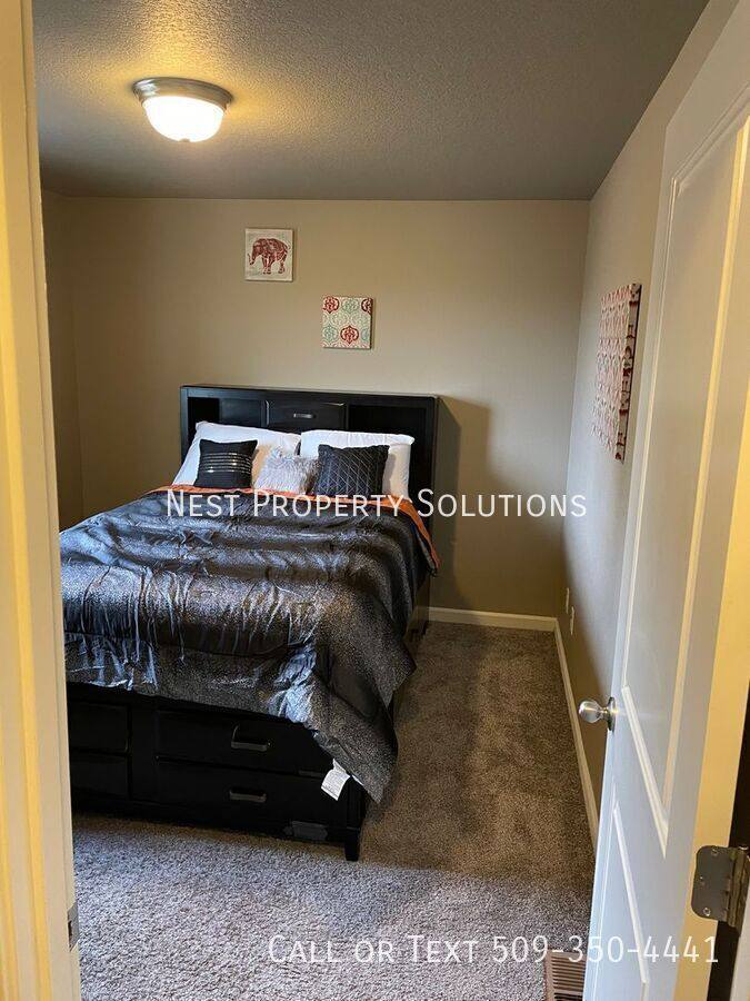 House for rent at 1111 NE Hilltop Ave, Quincy, WA 98848