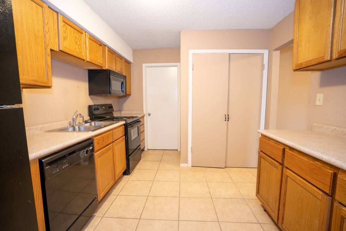 House for rent at 6521 E 50th St, Tulsa, OK 74145