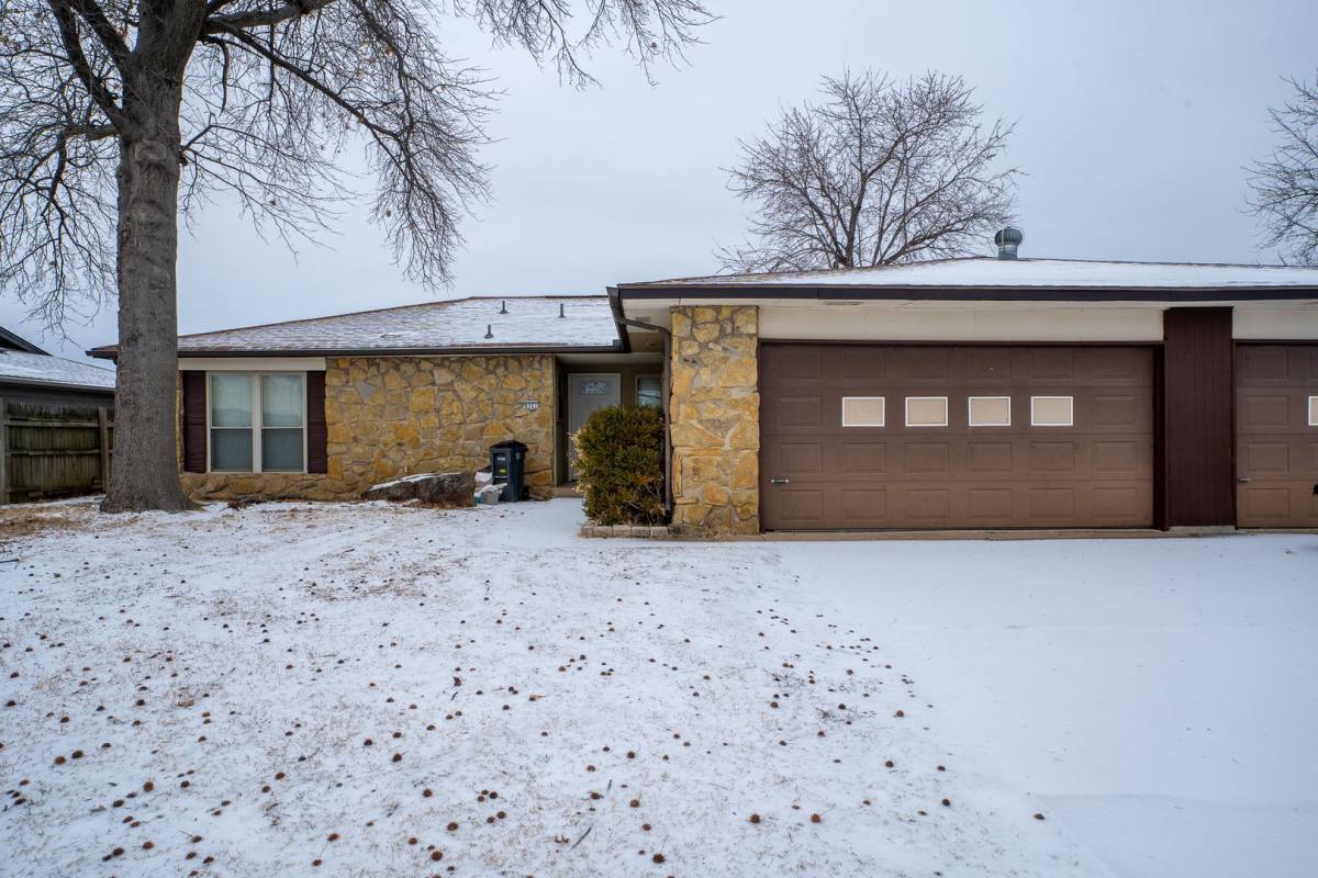House for rent at 6521 E 50th St, Tulsa, OK 74145