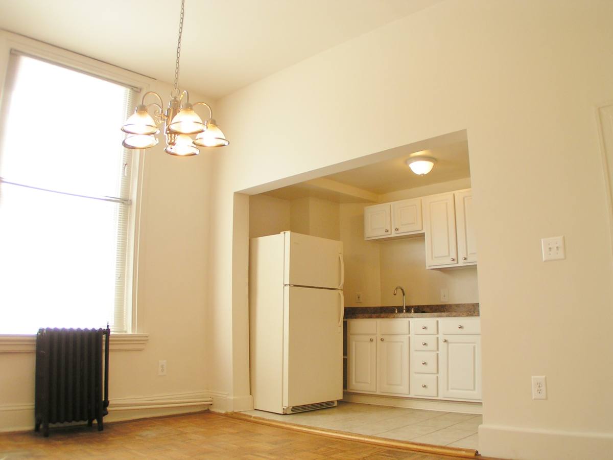 Apartment for rent at 1401 Madison Ave #9, Baltimore, MD 21217