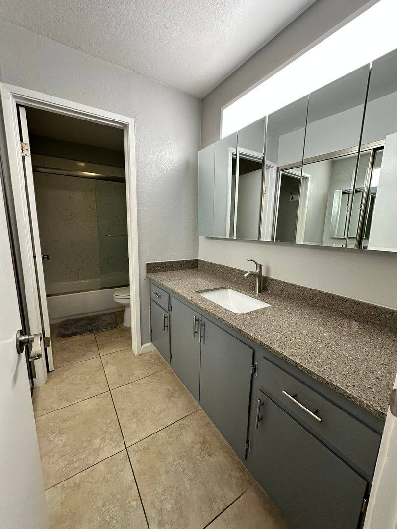 Condo for rent at 66 Fairmount Ave, Oakland, CA 94611