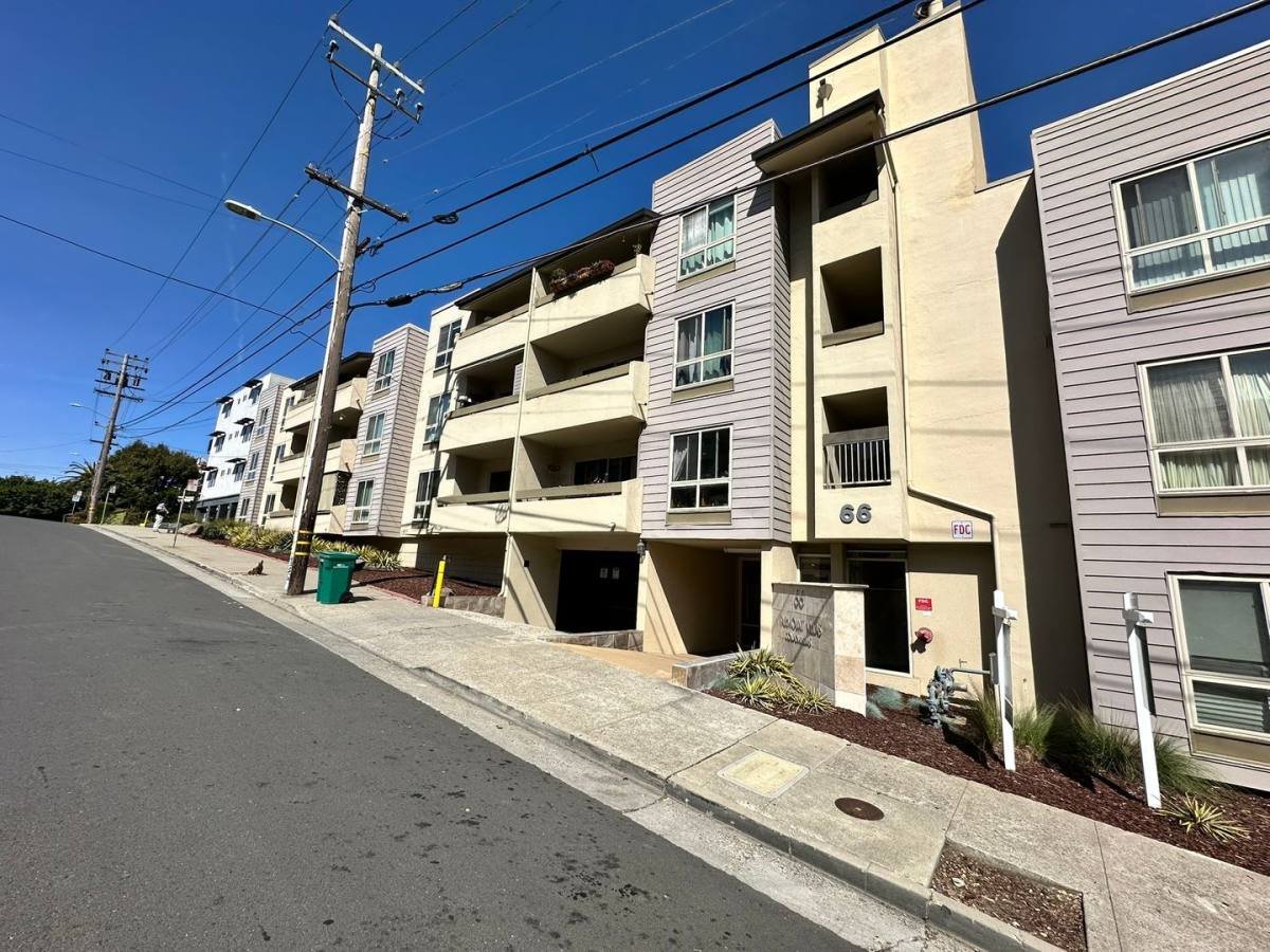 Condo for rent at 66 Fairmount Ave, Oakland, CA 94611