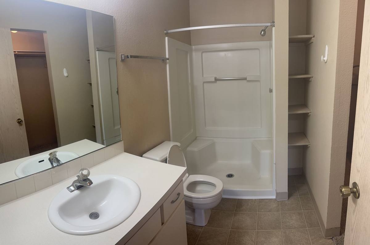 Apartment for rent at 414 N McDonald Rd, Spokane, WA 99216