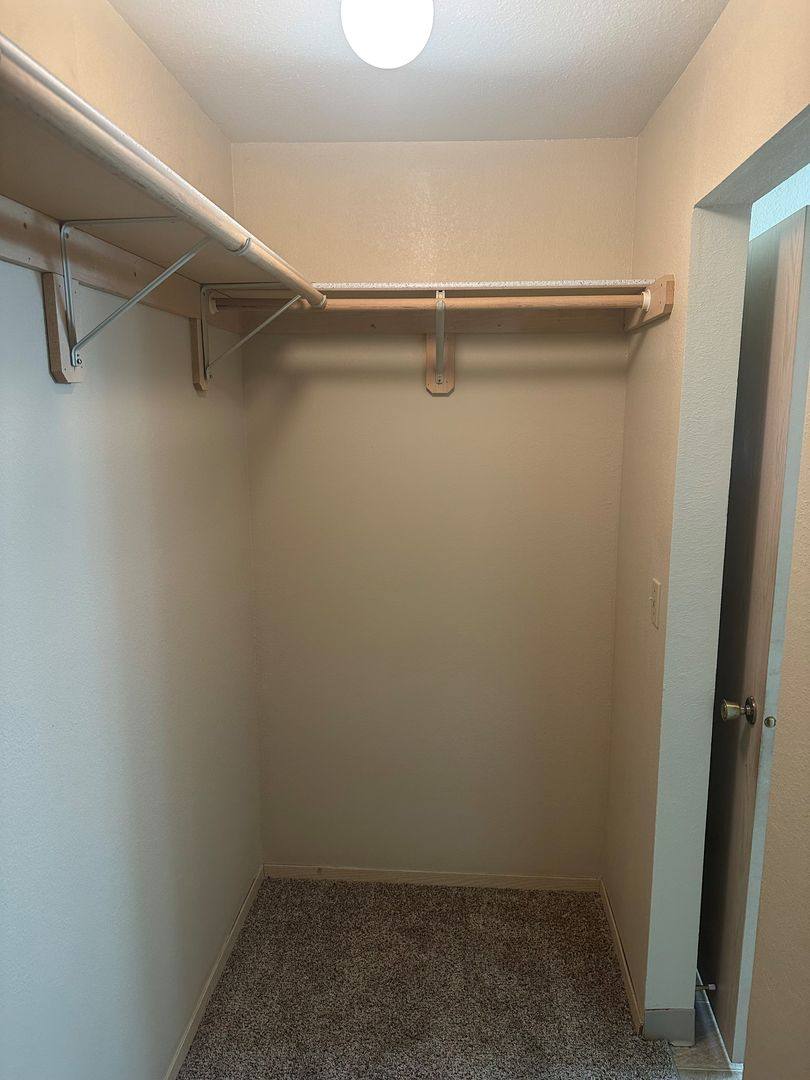 Apartment for rent at 414 N McDonald Rd, Spokane, WA 99216