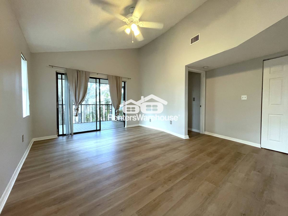 Apartment for rent at 300 S Florida Ave #100K, Tarpon Springs, FL 34689