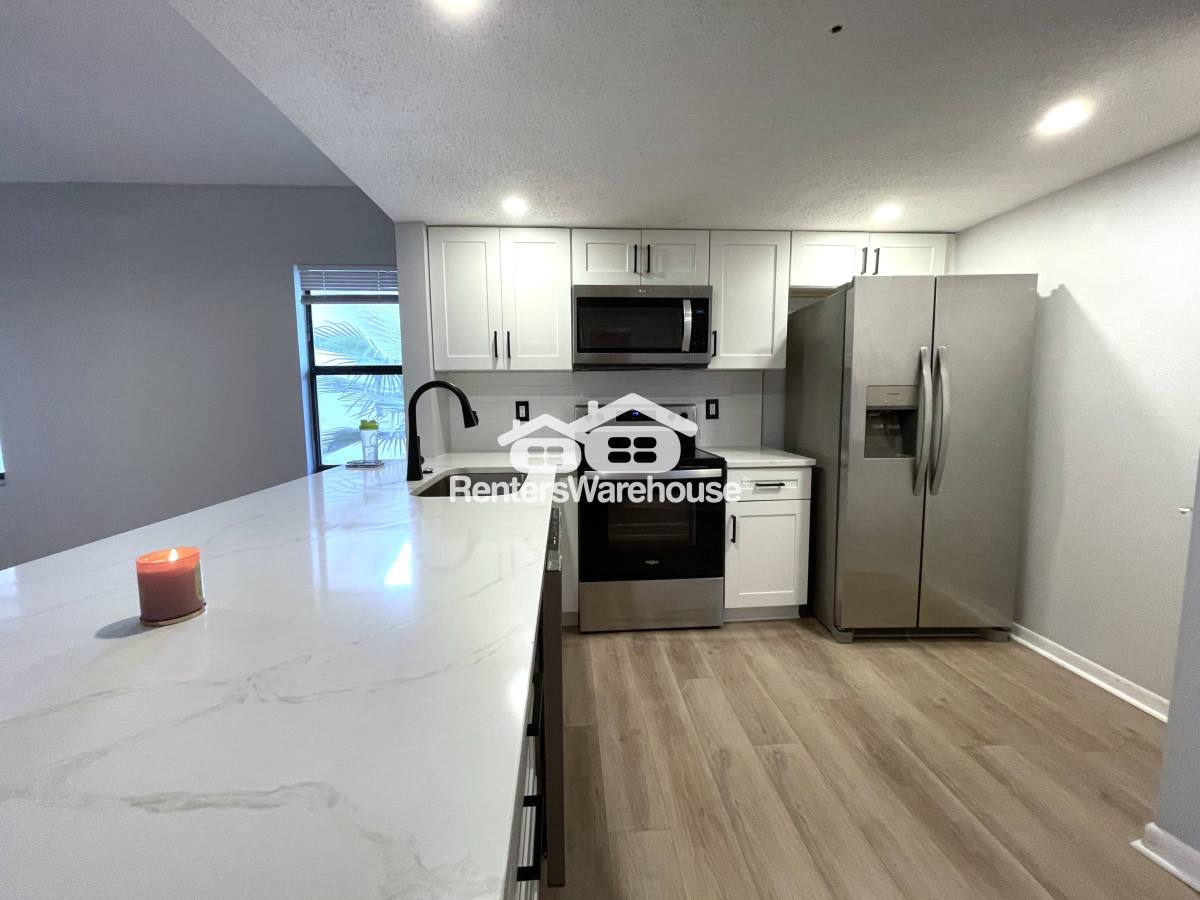 Apartment for rent at 300 S Florida Ave #100K, Tarpon Springs, FL 34689