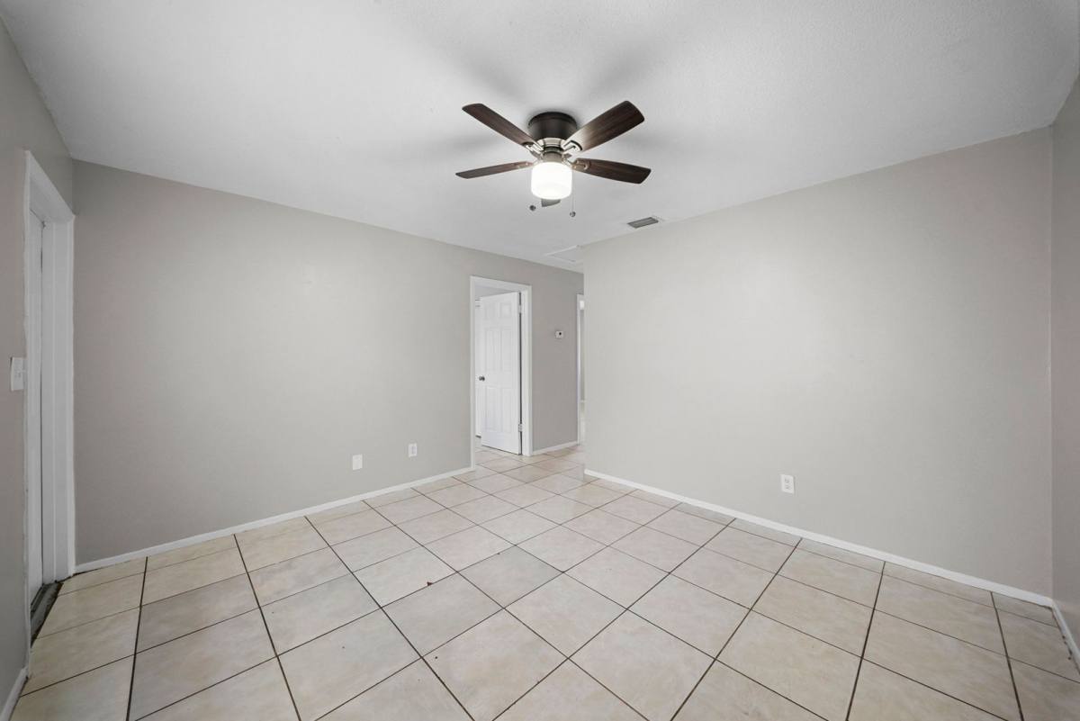 Apartment for rent at 464A-464B Carolina Ave, Fort Myers, FL 33905