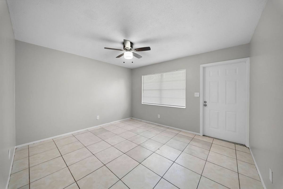 Apartment for rent at 464A-464B Carolina Ave, Fort Myers, FL 33905