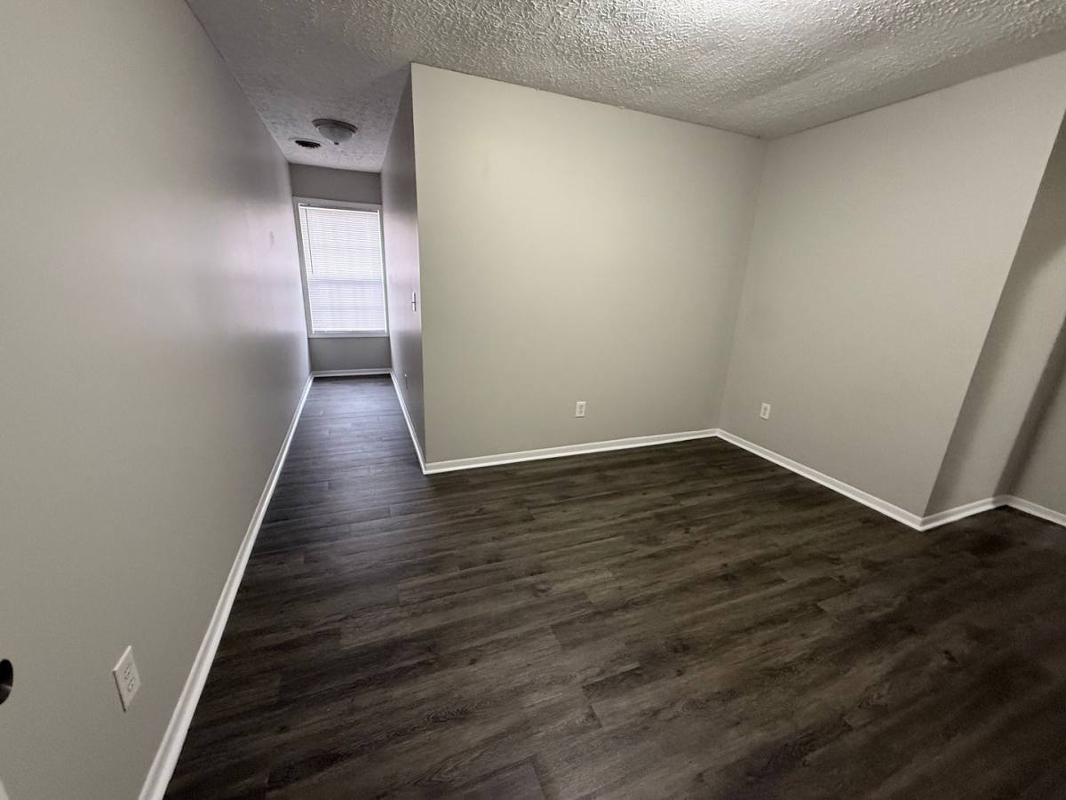 Apartment for rent at 413 Fairview Ave, Franklin, KY 42134