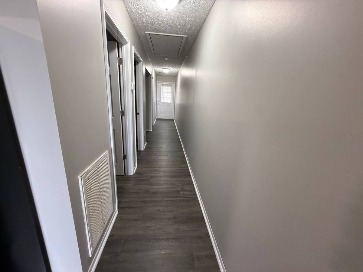 Apartment for rent at 413 Fairview Ave, Franklin, KY 42134