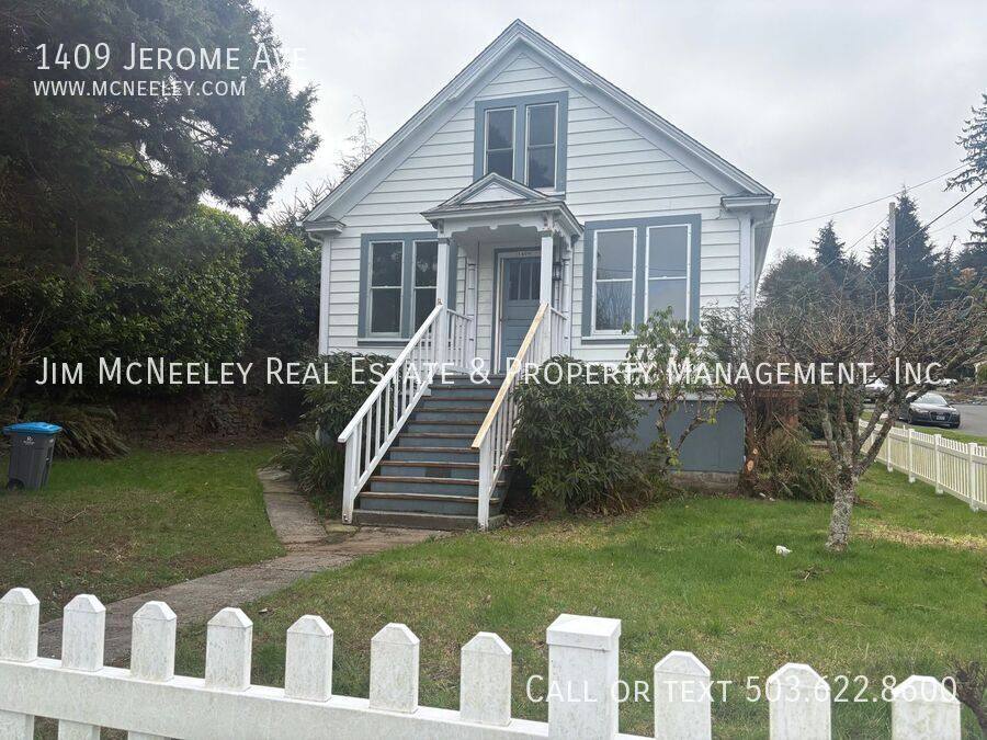 House for rent at 1409 Jerome Ave, Astoria, OR 97103