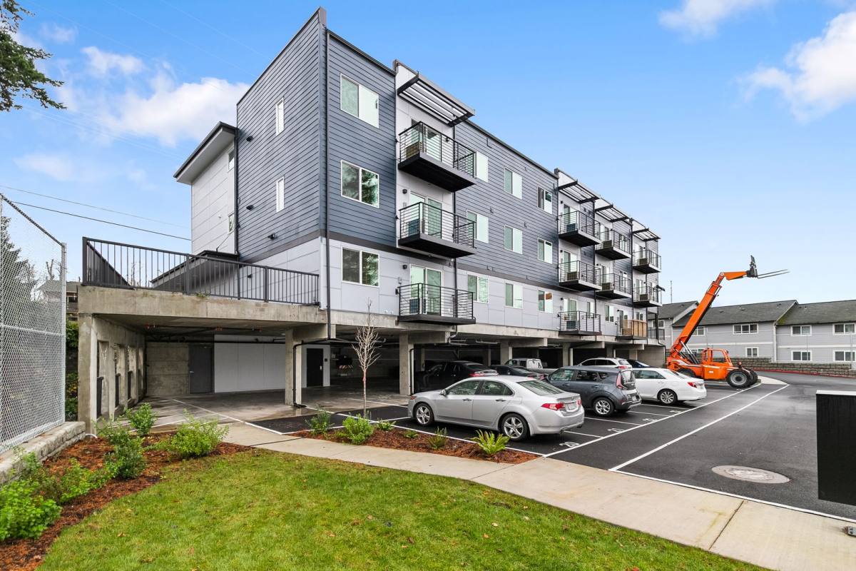 Apartment for rent at 1809 E Sunset Dr, Bellingham, WA 98226