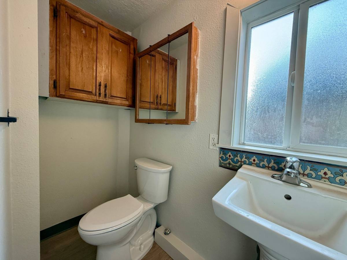 Apartment for rent at 136 1 2 SW, Redmond, OR 97756
