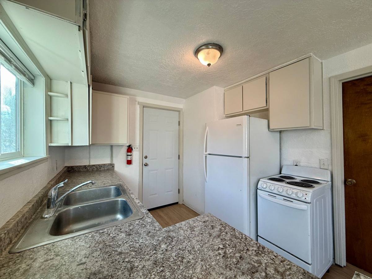 Apartment for rent at 136 1 2 SW, Redmond, OR 97756