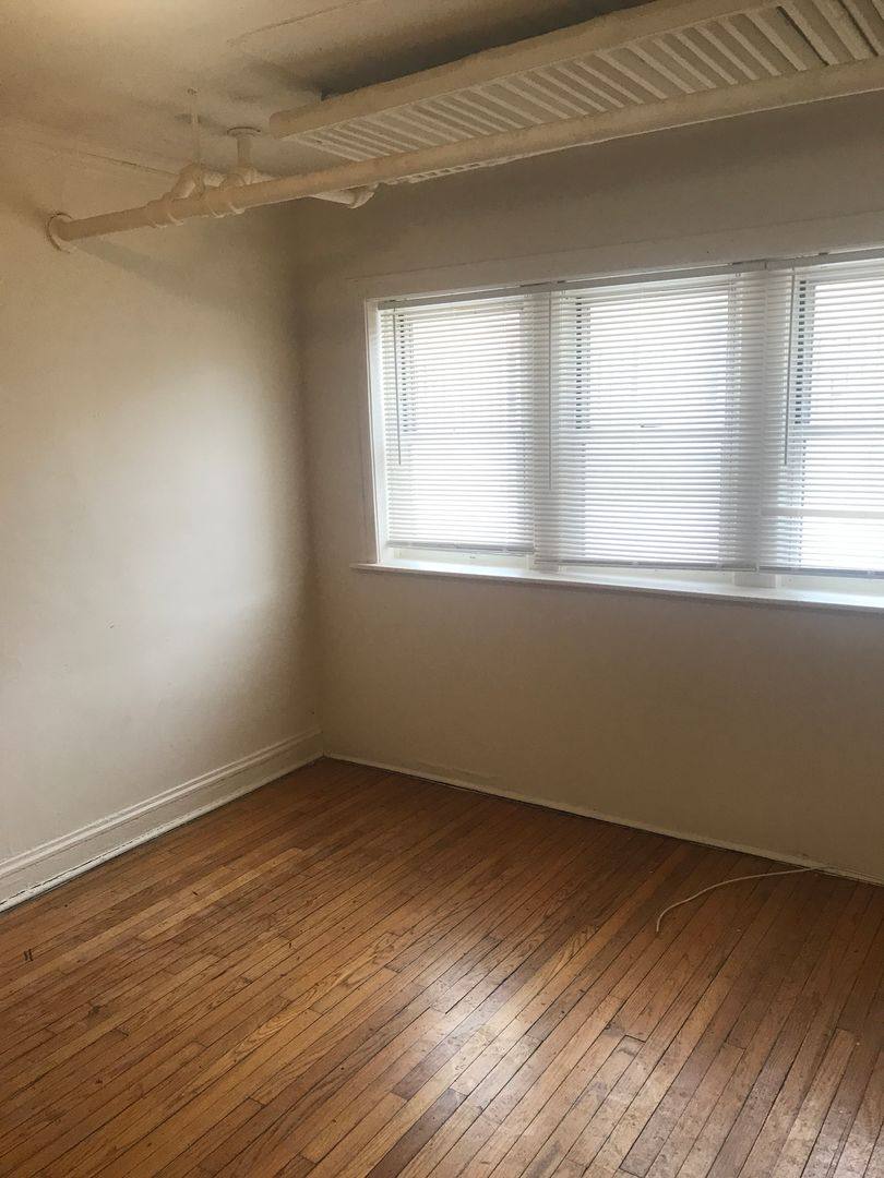 Apartment for rent at 6315 S California Ave, Chicago, IL 60629