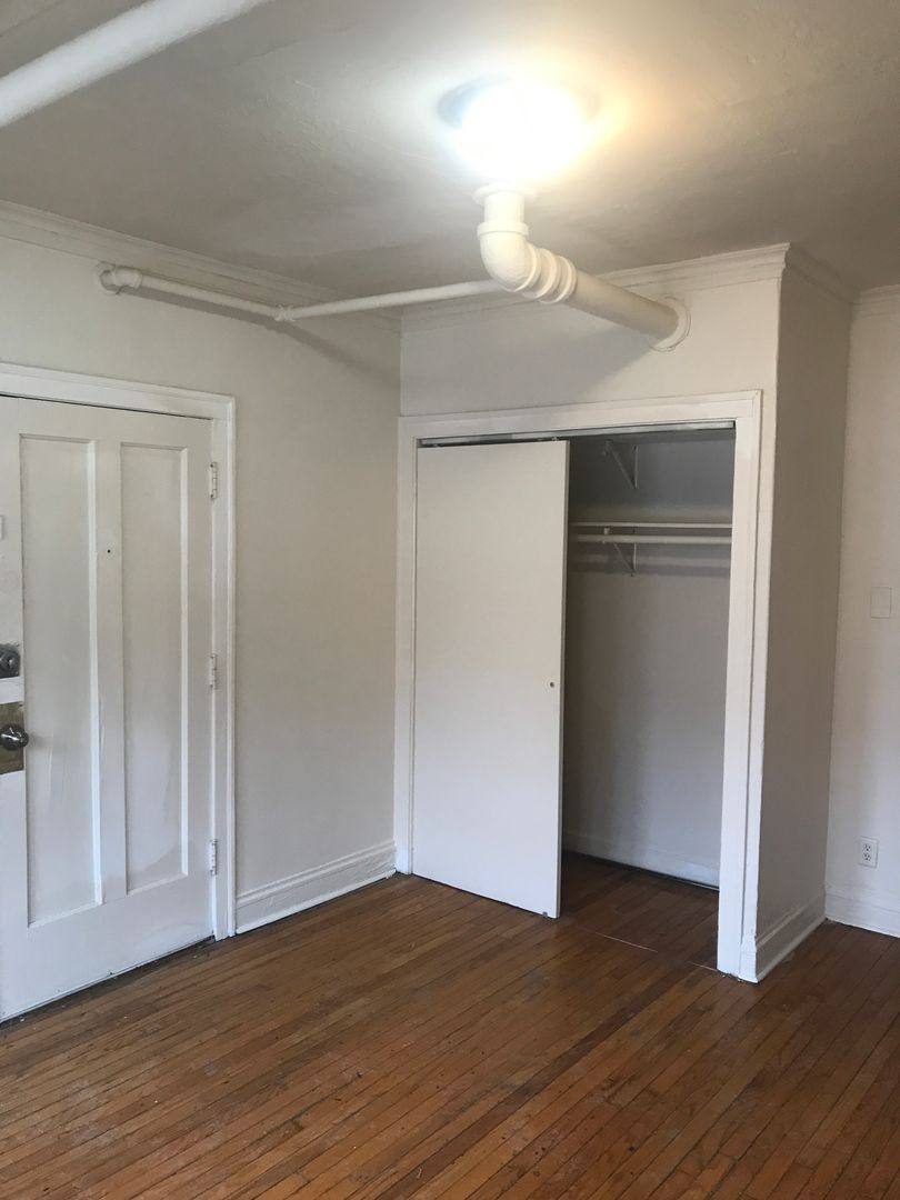 Apartment for rent at 6315 S California Ave, Chicago, IL 60629
