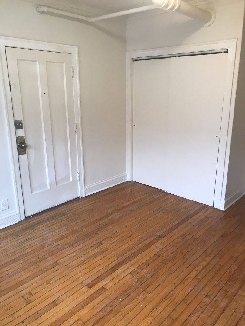 Apartment for rent at 6315 S California Ave, Chicago, IL 60629