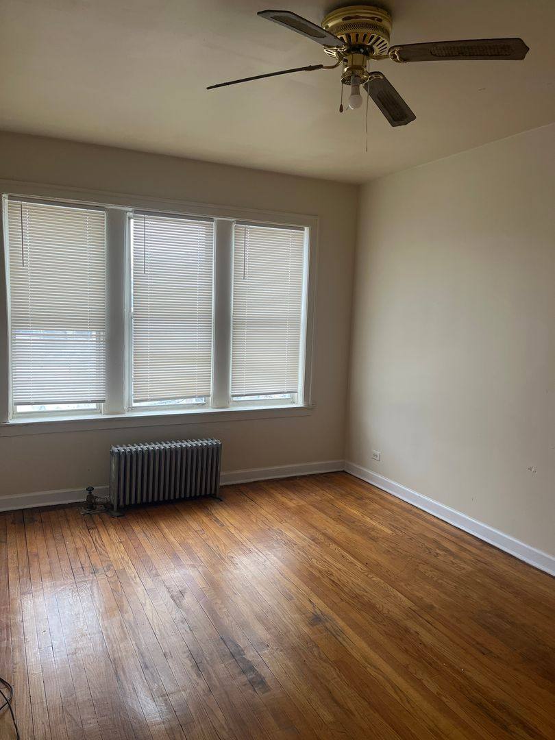 Apartment for rent at 7451 -53 S Vernon Ave, Chicago, IL 60619
