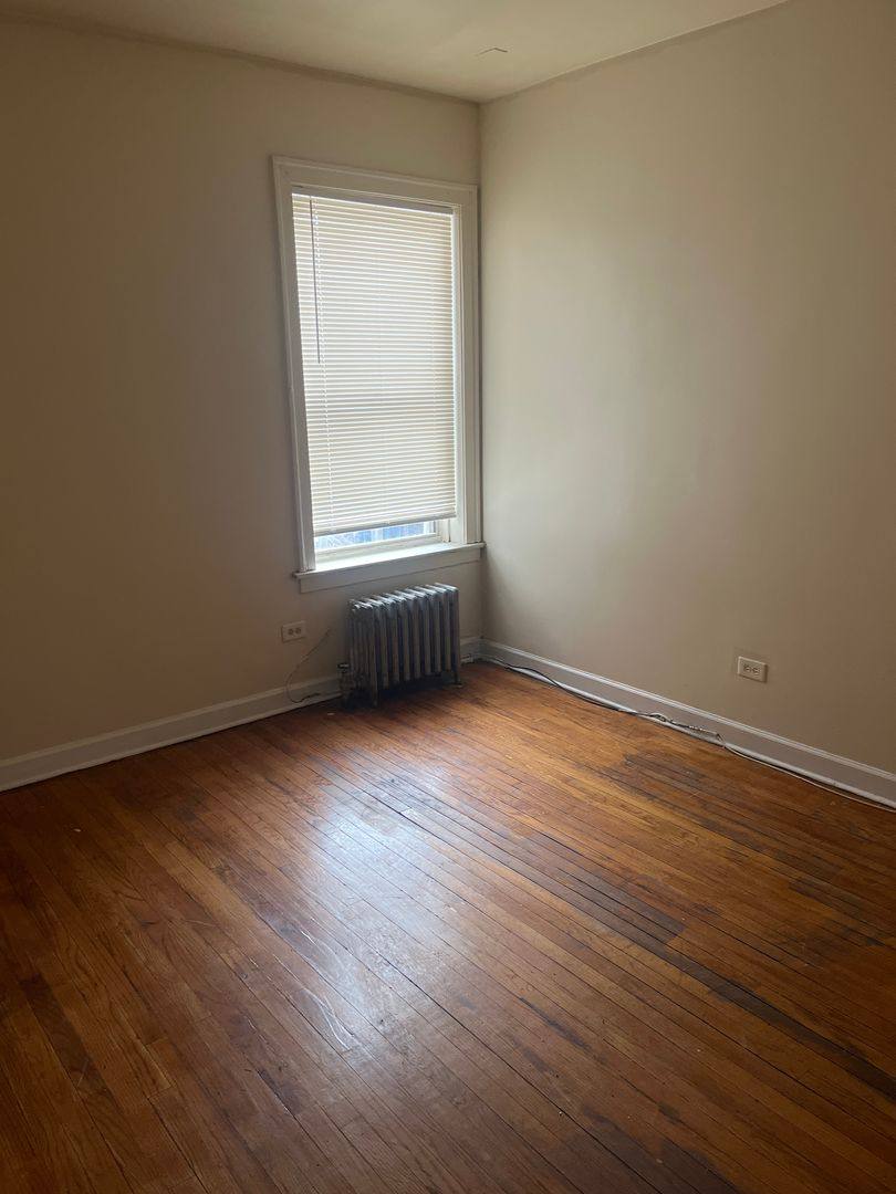 Apartment for rent at 7451 -53 S Vernon Ave, Chicago, IL 60619