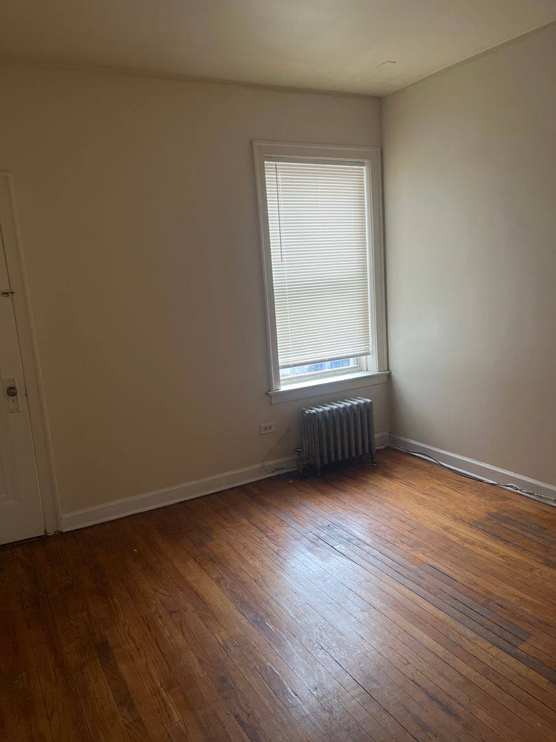 Apartment for rent at 7451 -53 S Vernon Ave, Chicago, IL 60619