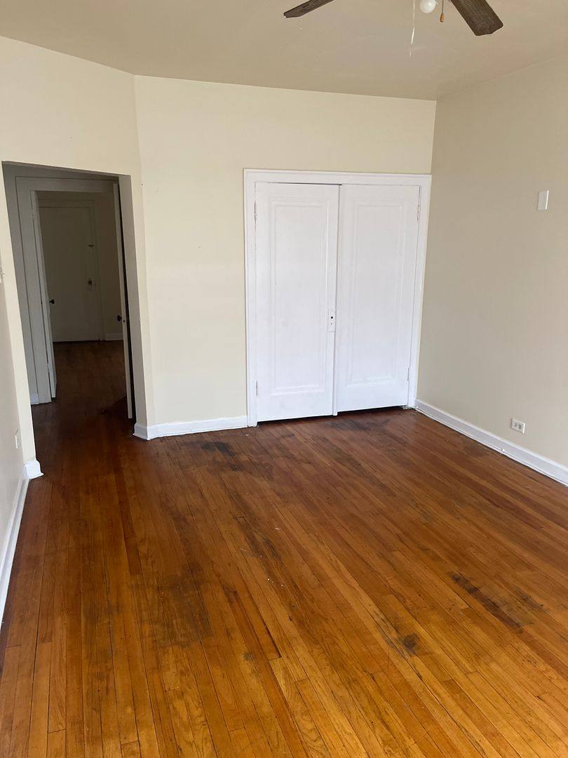 Apartment for rent at 7451 -53 S Vernon Ave, Chicago, IL 60619