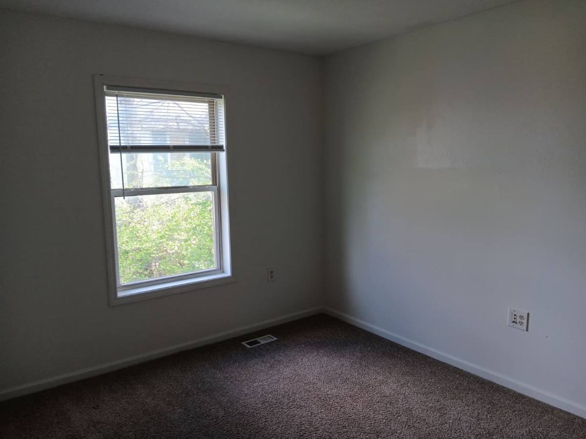 House for rent at 220 S Yellow Springs St, Springfield, OH 45506