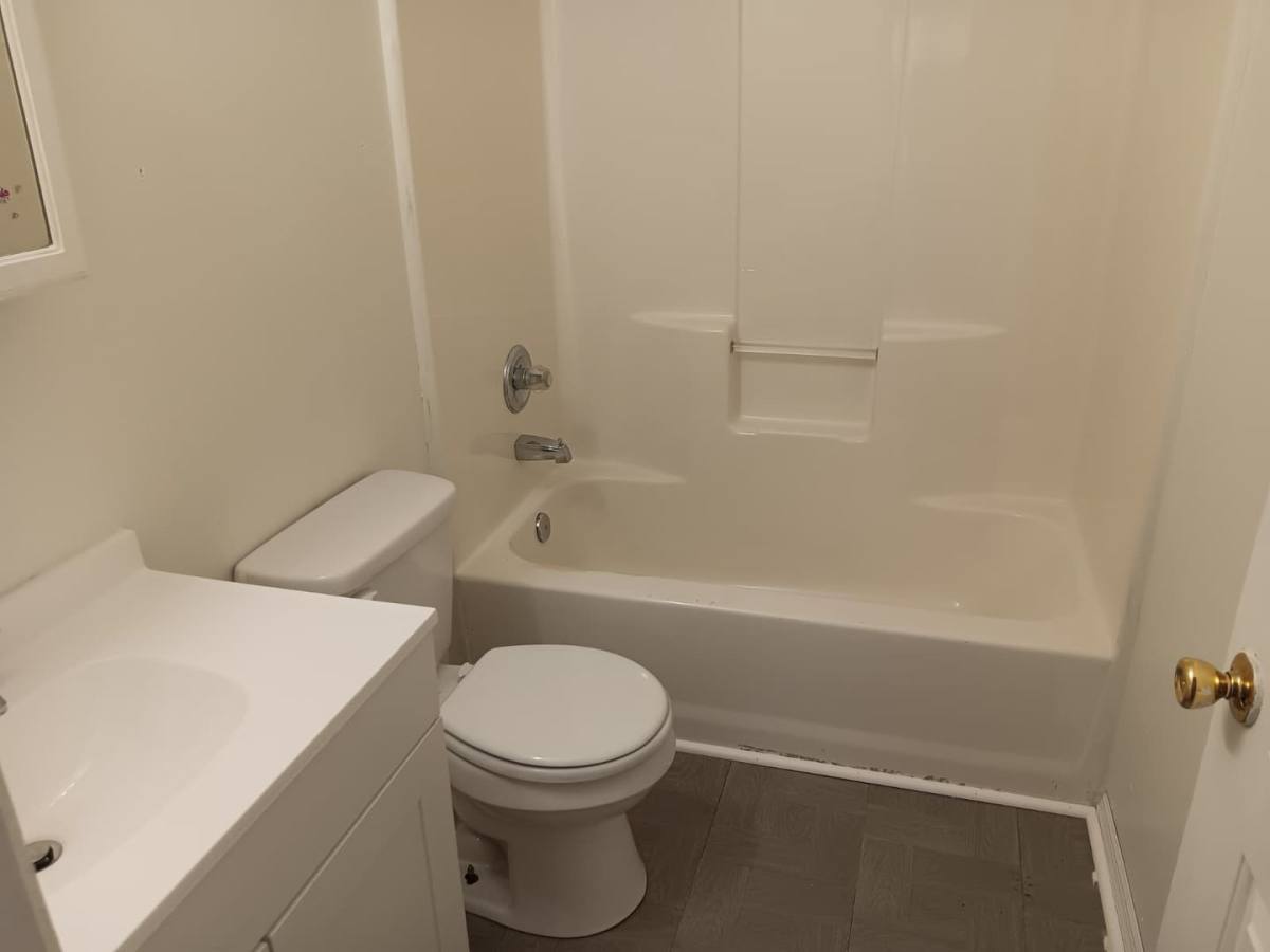 House for rent at 220 S Yellow Springs St, Springfield, OH 45506