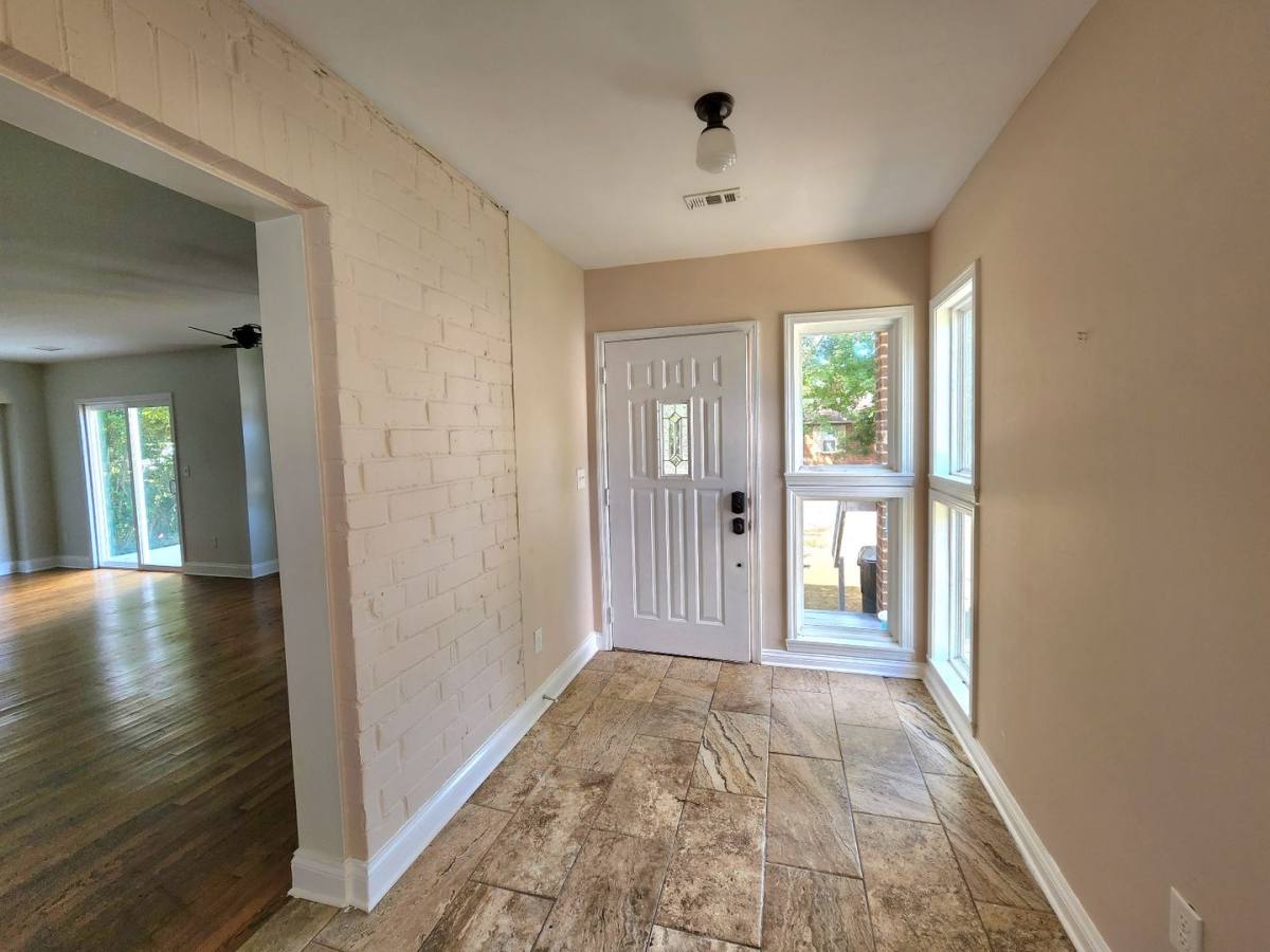 House for rent at 206 Berry Rd, Pensacola, FL 32507