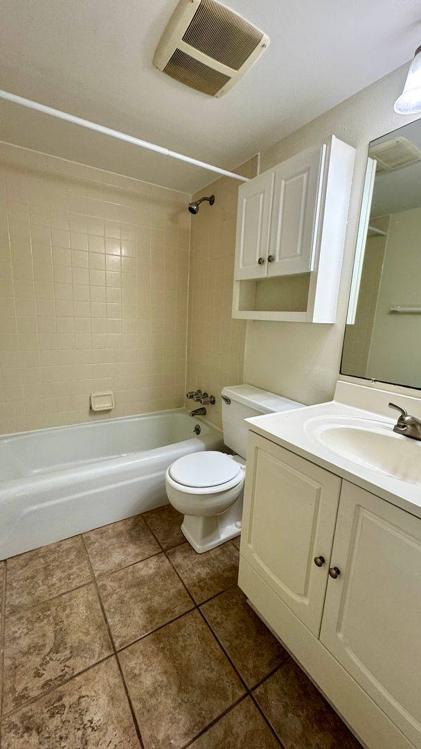 Condo for rent at 1700 SW 16th Court, Gainesville, FL 32608