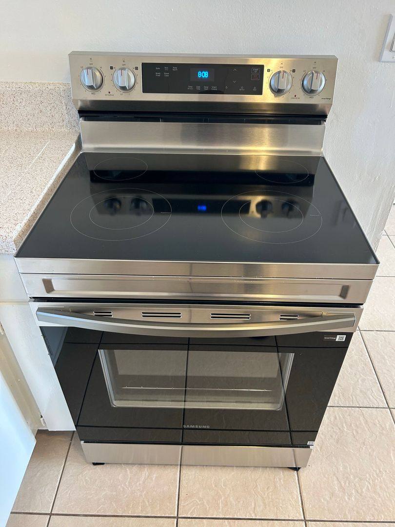 Apartment for rent at 2440-2450 N Harbor Blvd, Fullerton, CA 92835