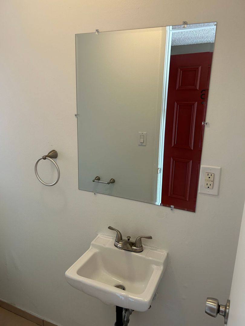Apartment for rent at 2440-2450 N Harbor Blvd, Fullerton, CA 92835