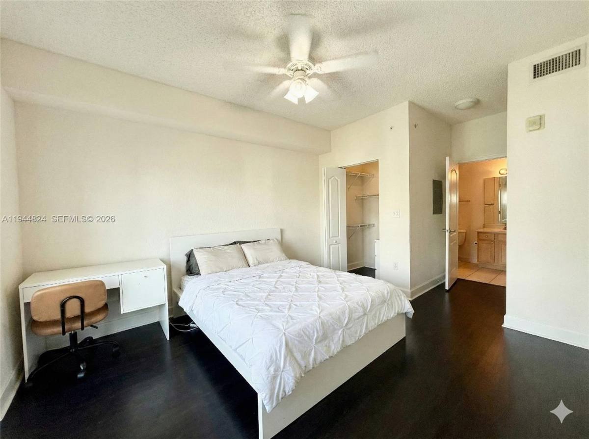 Apartment for rent at 6001 SW 70th St #612, Miami, FL 33143