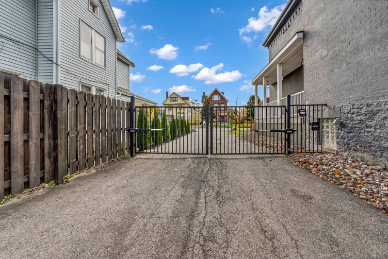 Apartment for rent at 36 E Utica St #1C, Buffalo, NY 14209