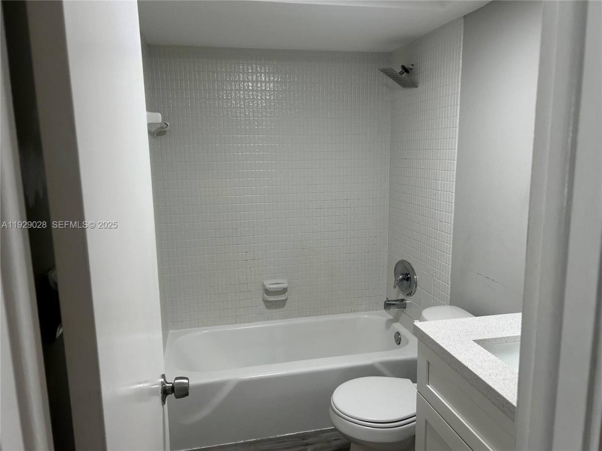 Apartment for rent at 335 SW 20th St #335-7, Fort Lauderdale, FL 33315