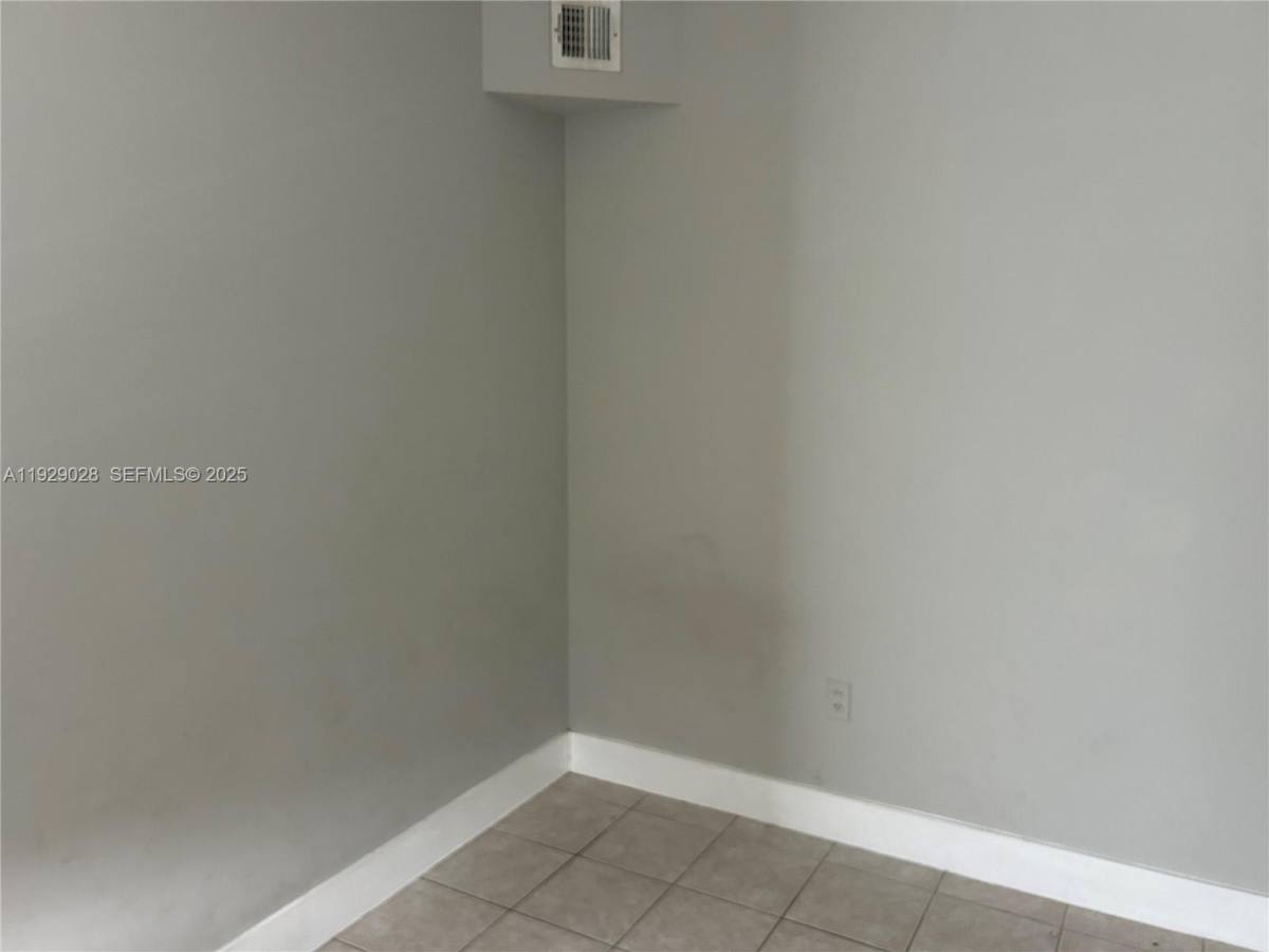 Apartment for rent at 335 SW 20th St #335-7, Fort Lauderdale, FL 33315