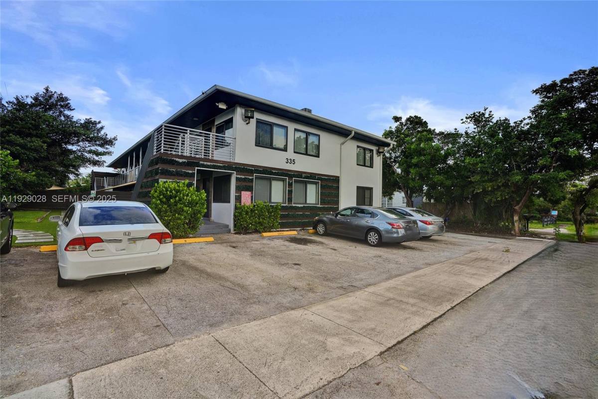 Apartment for rent at 335 SW 20th St #335-7, Fort Lauderdale, FL 33315